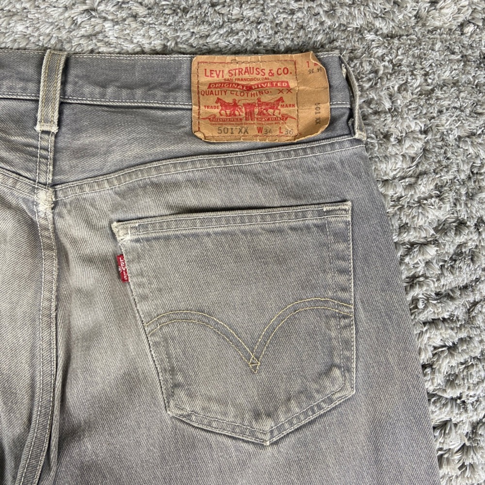 Vintage Levi's 501 Straight Fit Jeans Men 34x36 (Fits 34x34) Grey Denim Pant Y2k